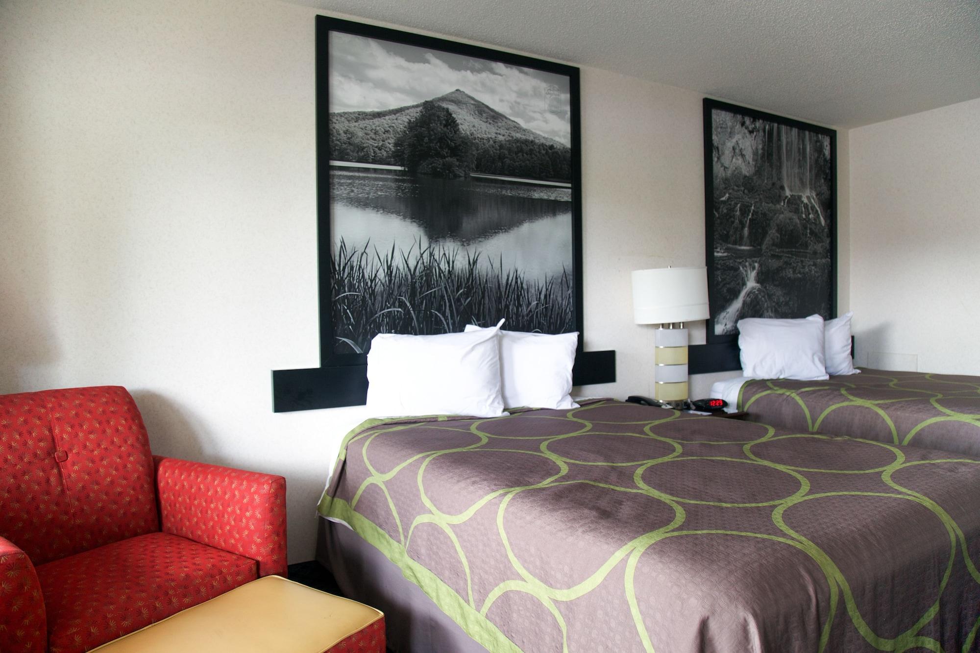 Motel Super 8 By Wyndham Christiansburg Exteriér fotografie