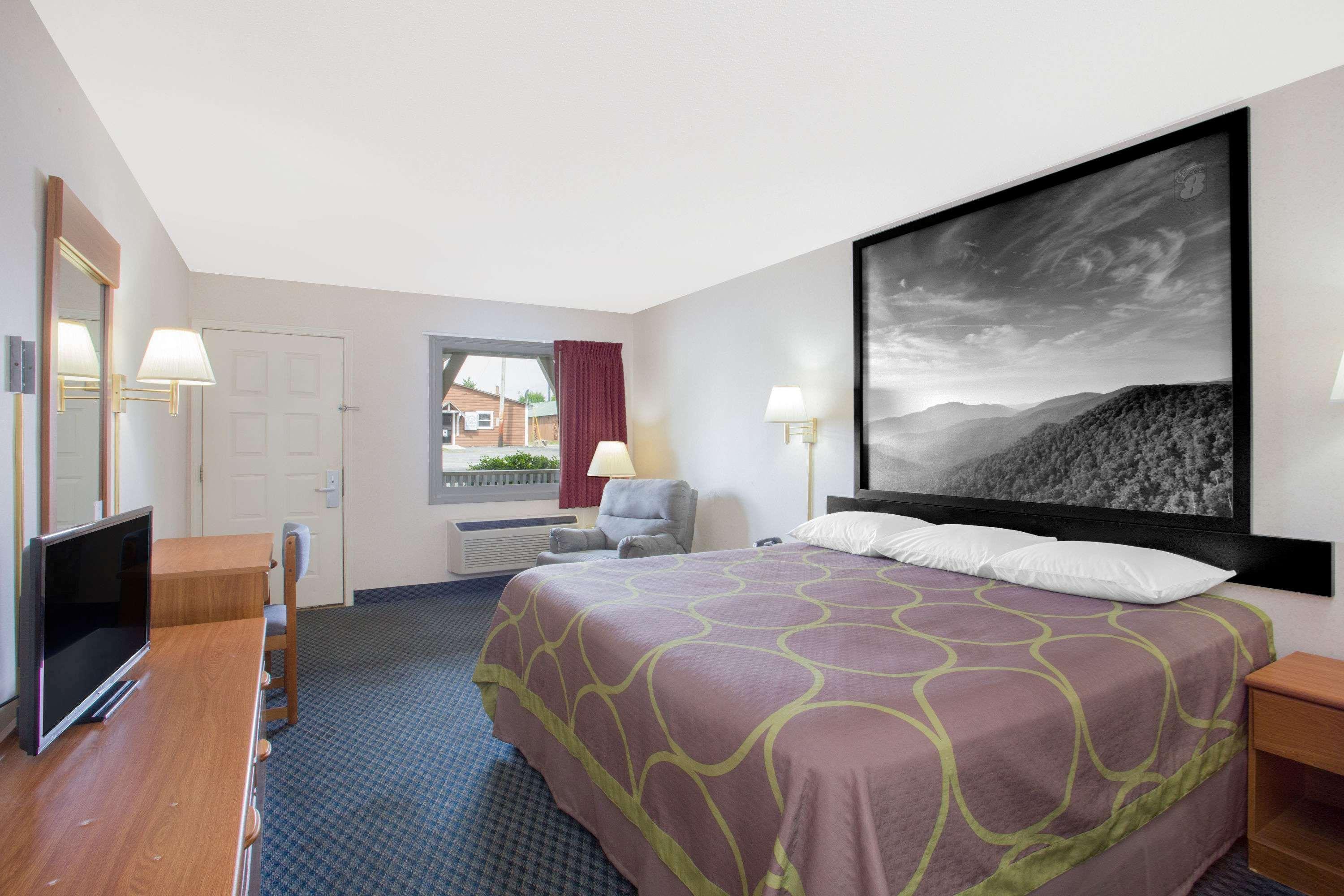Motel Super 8 By Wyndham Christiansburg Exteriér fotografie