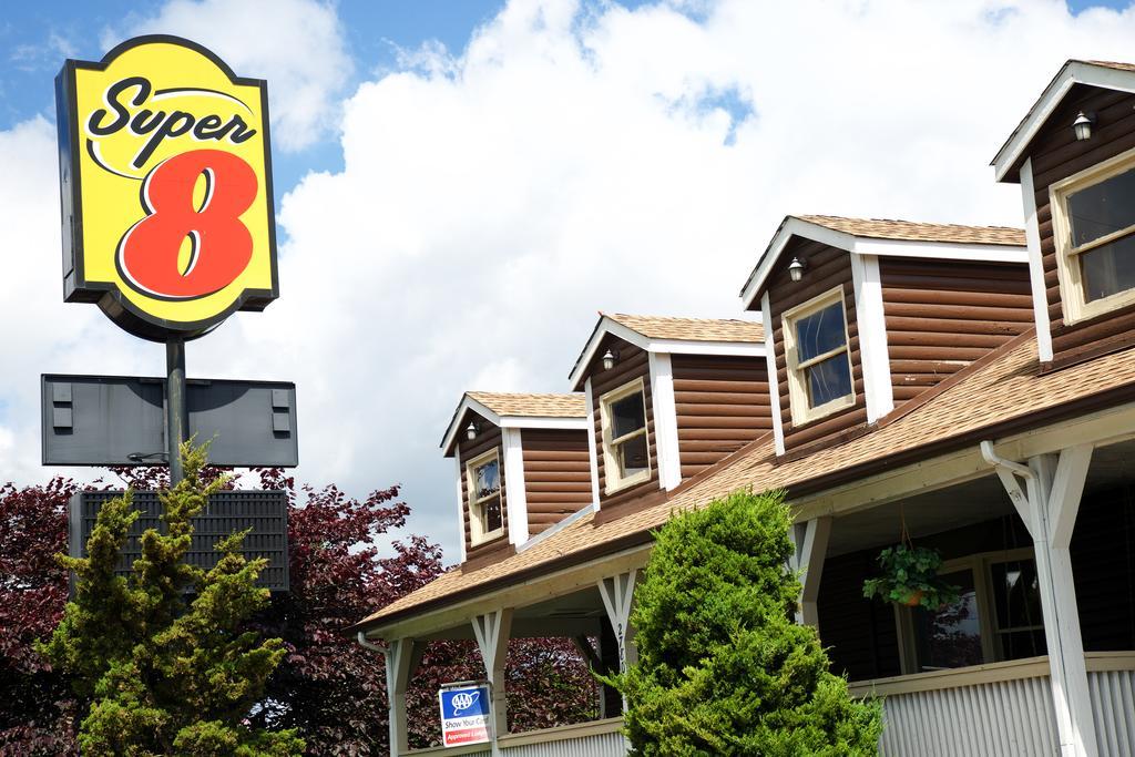Motel Super 8 By Wyndham Christiansburg Exteriér fotografie